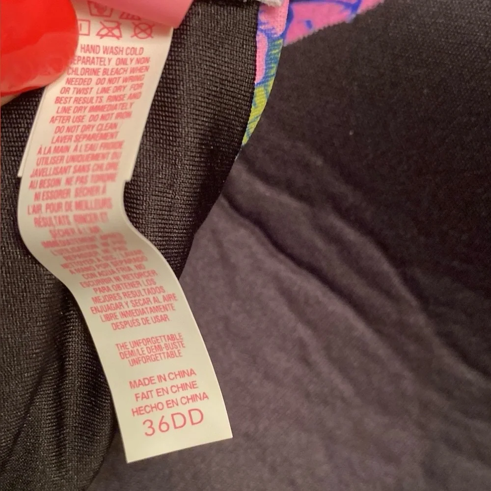 Victoria secret swim top size 36DD - Picture 3 of 6